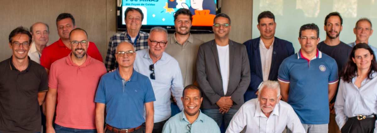 PUC Minas Poços de Caldas recebe visita do CREA-MG